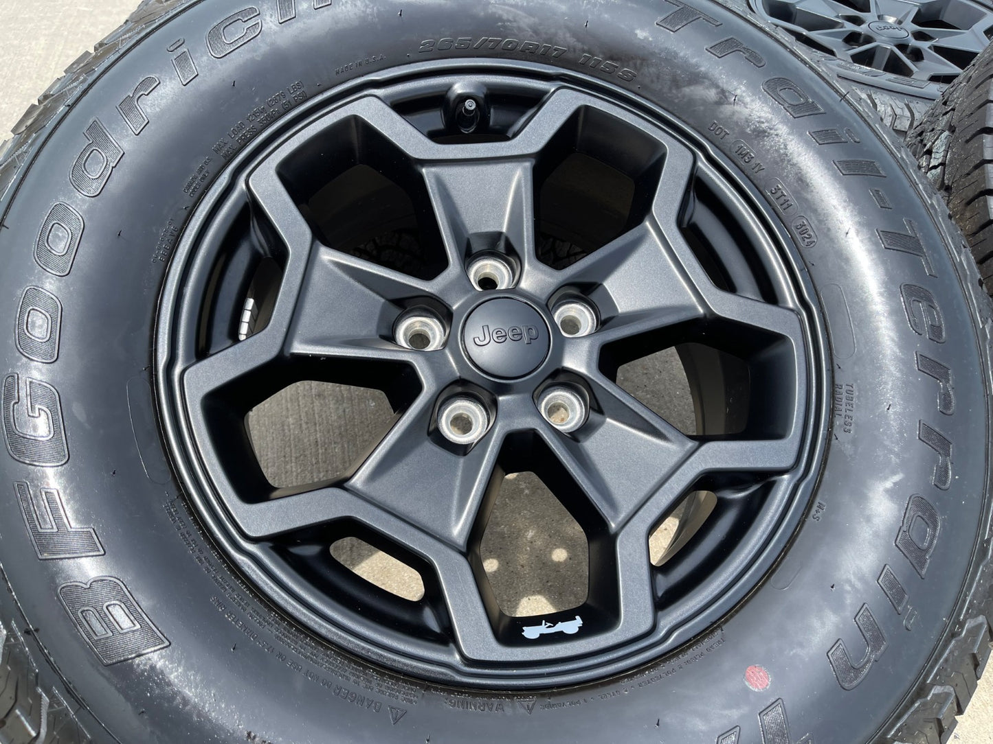 17" Jeep Wrangler RUBICON OEM wheels rims 9237 black 2024 2025 2026 2027 BFG NEW