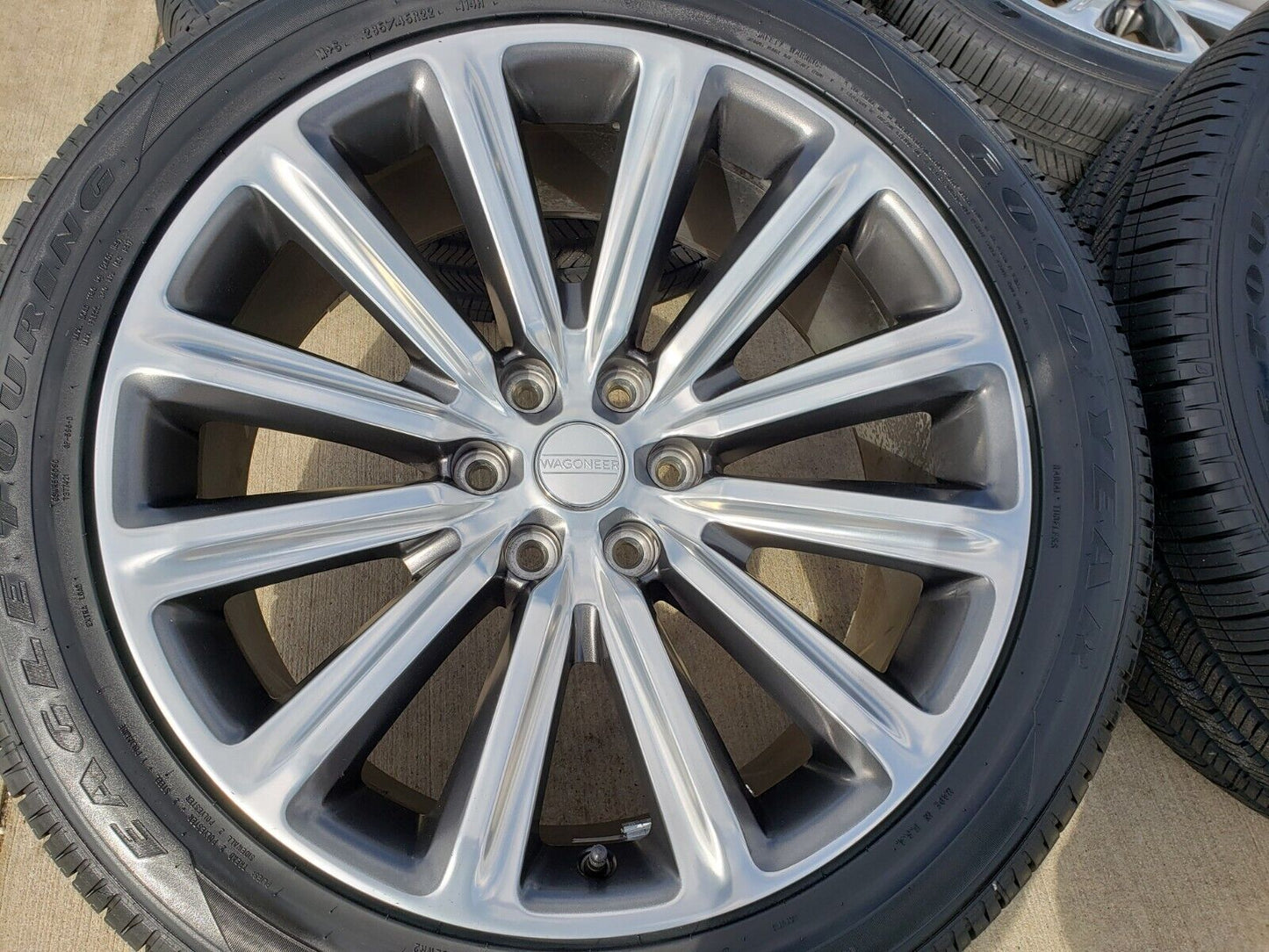 22" Jeep Grand Wagoneer OEM SERIES 3 wheels rims 95298 Dodge Ram 1500 tires