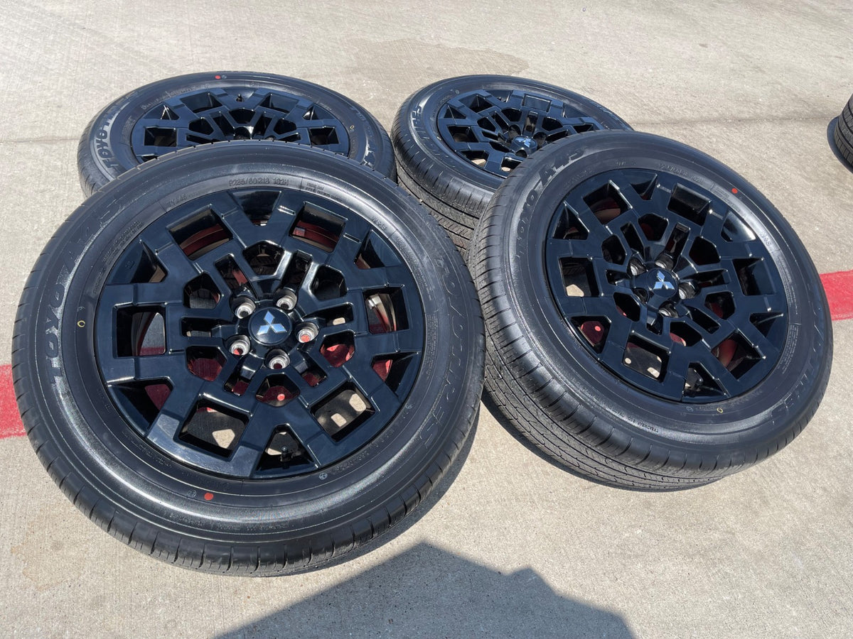 18" Mitsubishi Outlander OEM black wheels rims  TOYO SET