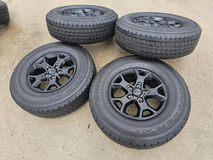 17" Jeep Wrangler Rubicon OEM 9218 wheels rims Gladiator tires SET DUELER A/T