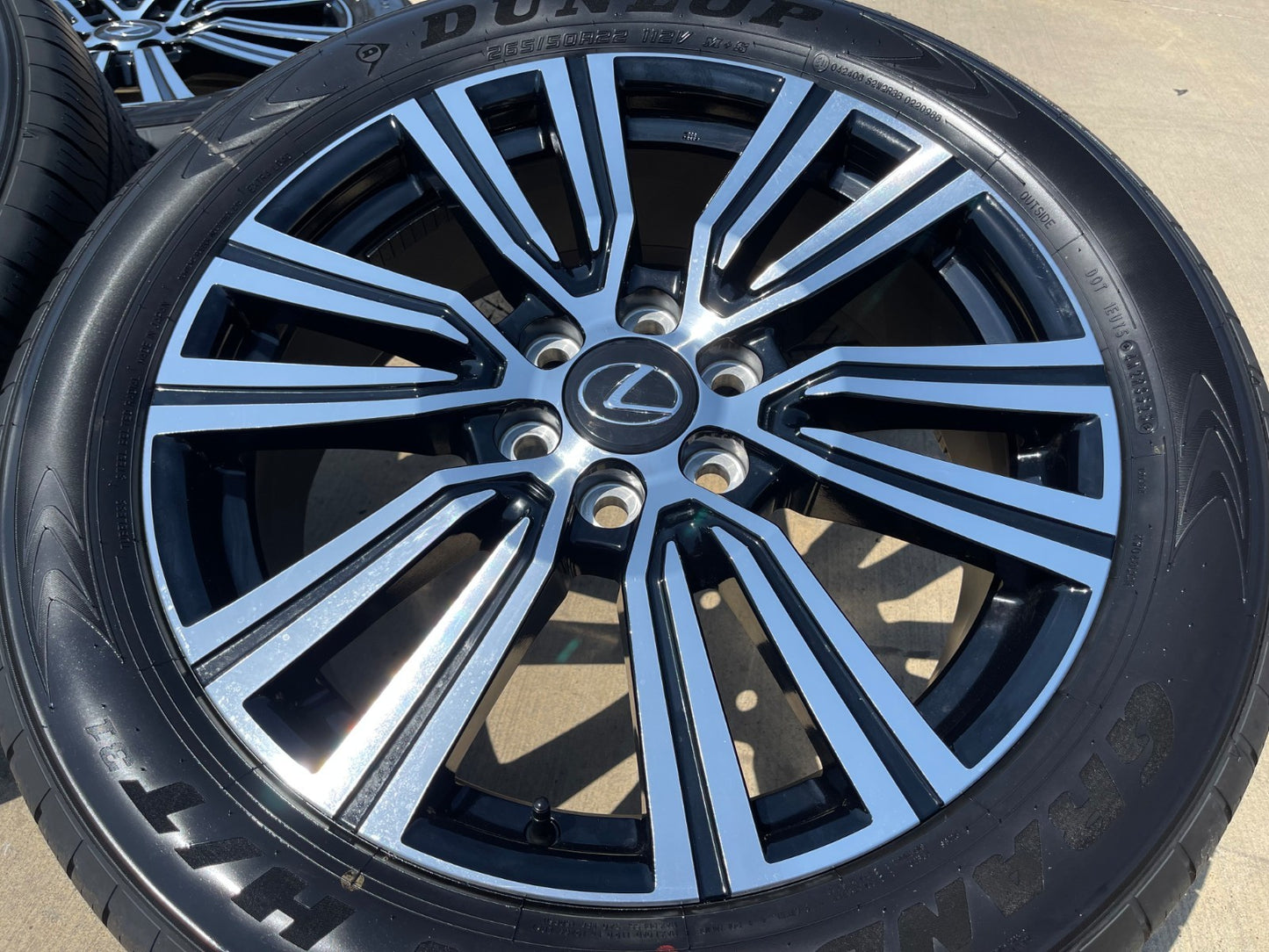 22" Lexus LX600 GX550 OEM wheels rims 74402 Toyota Tundra Sequoia SET NEW
