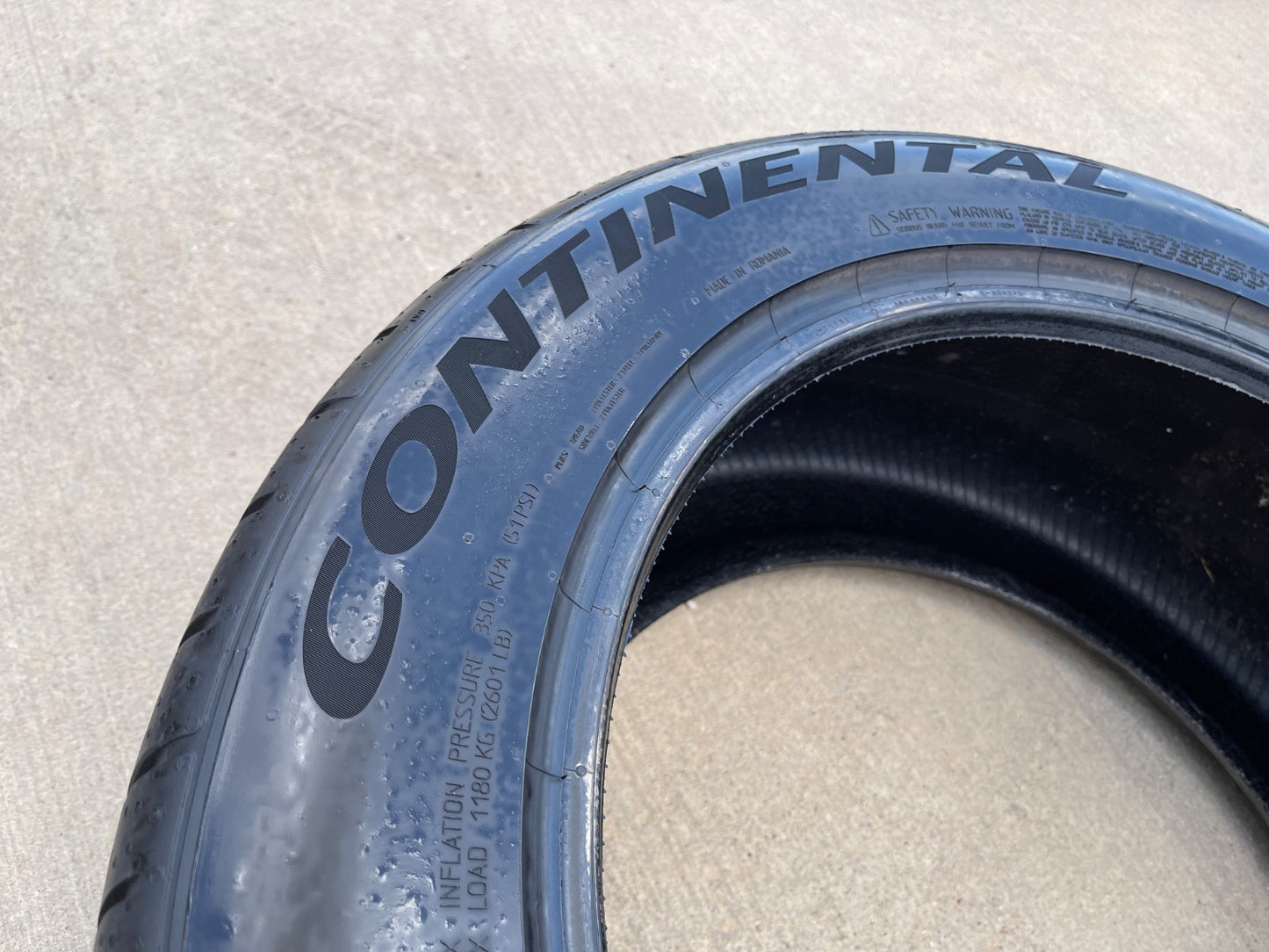 (1) 295/45/20 Continental Extreme Contact DWS06 111Y XL M+S 295/45R20 tire