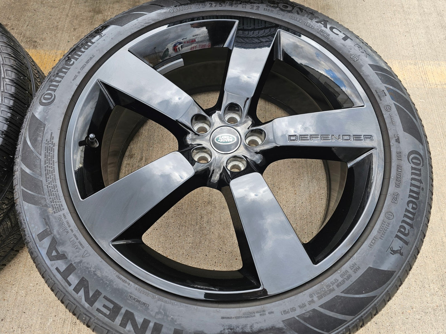 22" Land Rover Range DEFENDER OEM 72353 wheels rims CONTINENTAL 2024 2025 2026
