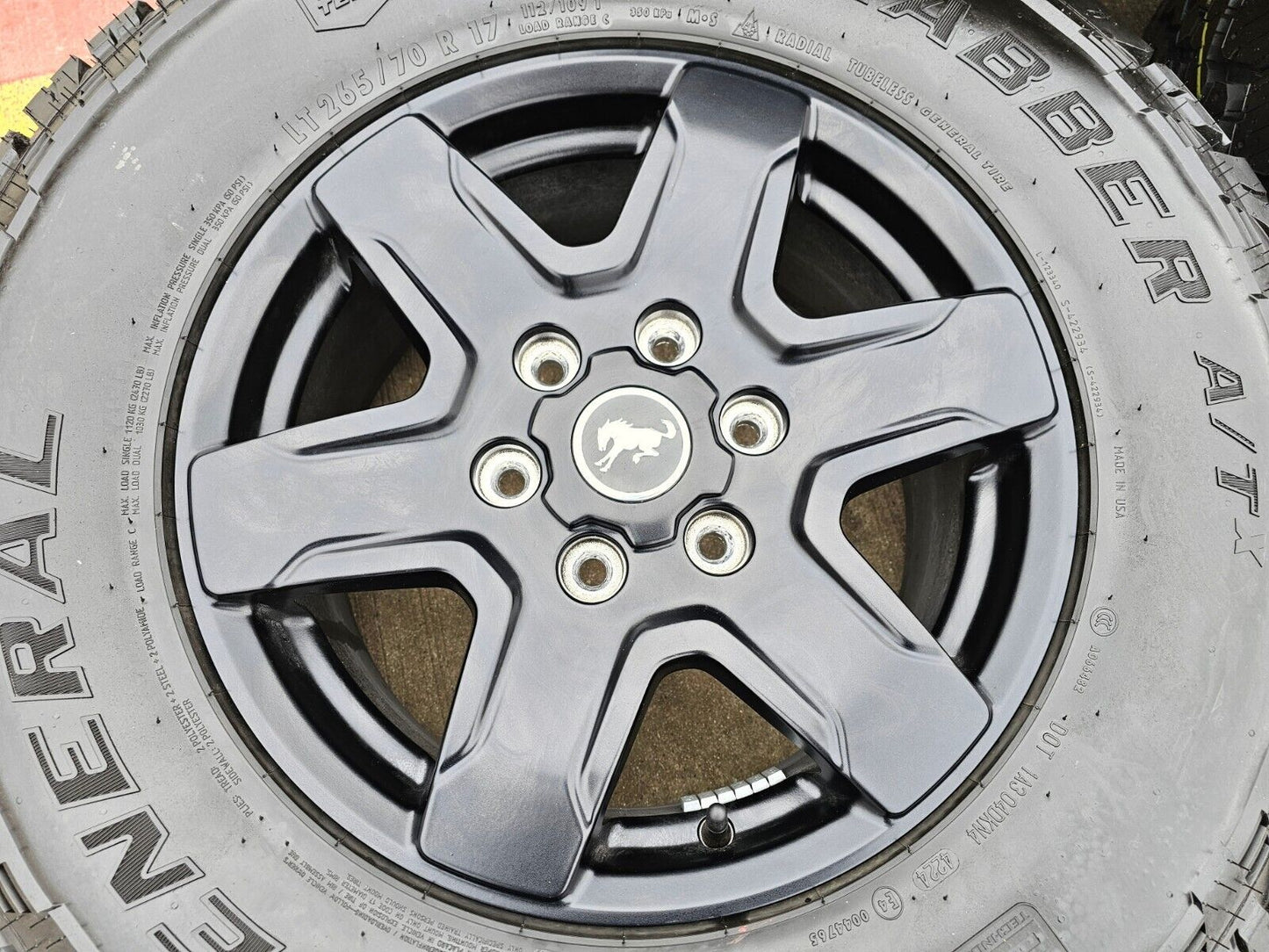 17" Ford Bronco wheels rims 95292 10383 SASQUATCH Ranger 2022 2023 2024 2025 NEW