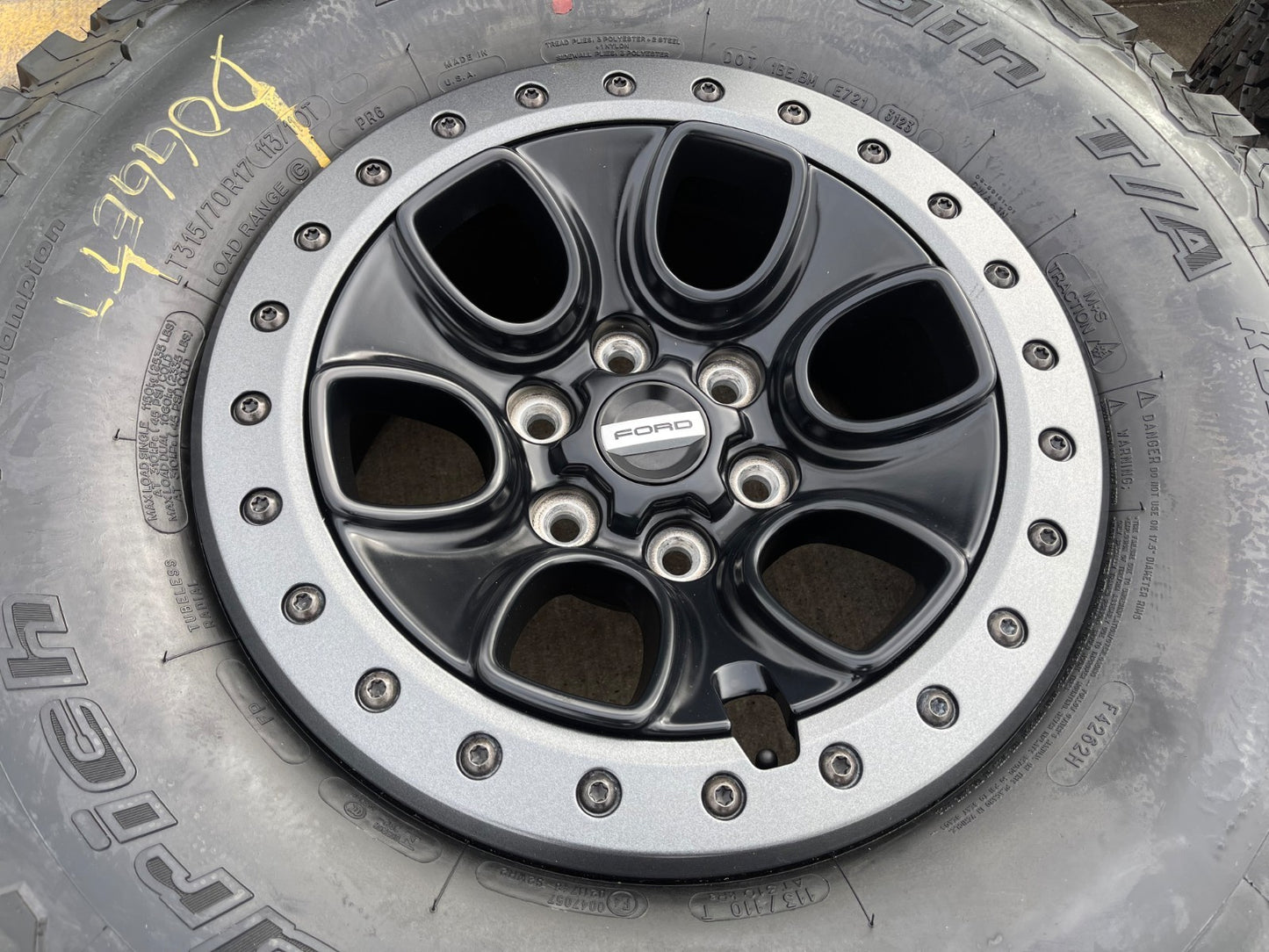 17" Ford F-150 Raptor OEM BEADLOCK rims wheels 10459 95210 BFG KO2 35" tires NEW