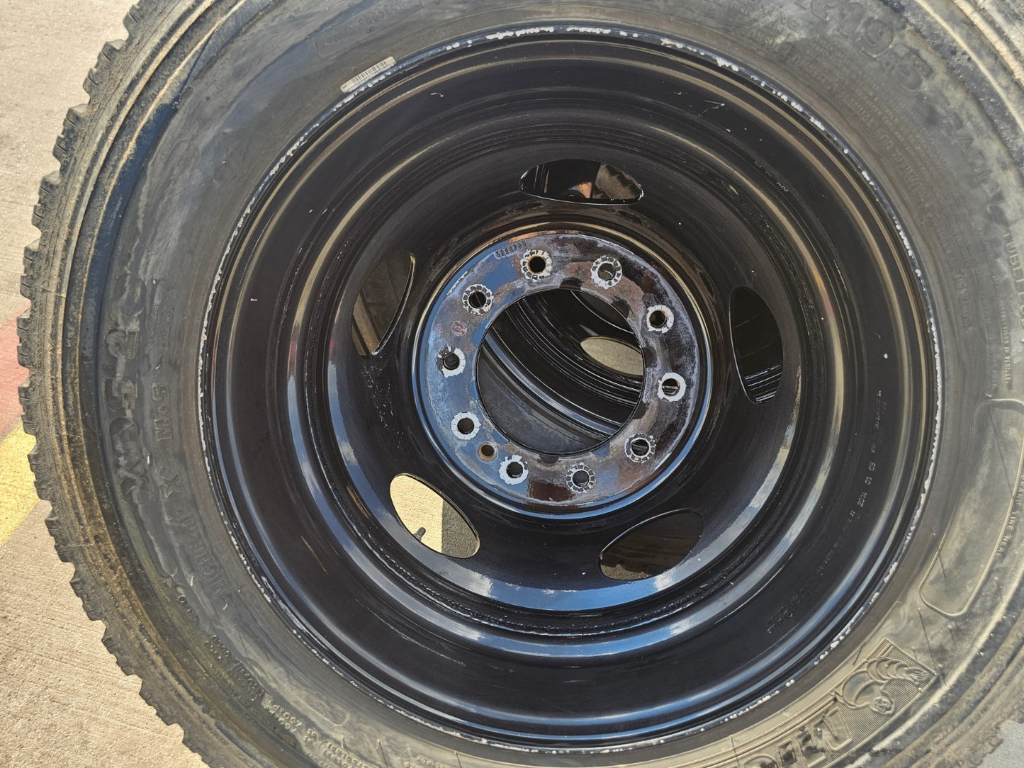 19.5" Ford F-450 F-550 Dually rim RAM 4500 OEM 10x225 spare MICHELIN