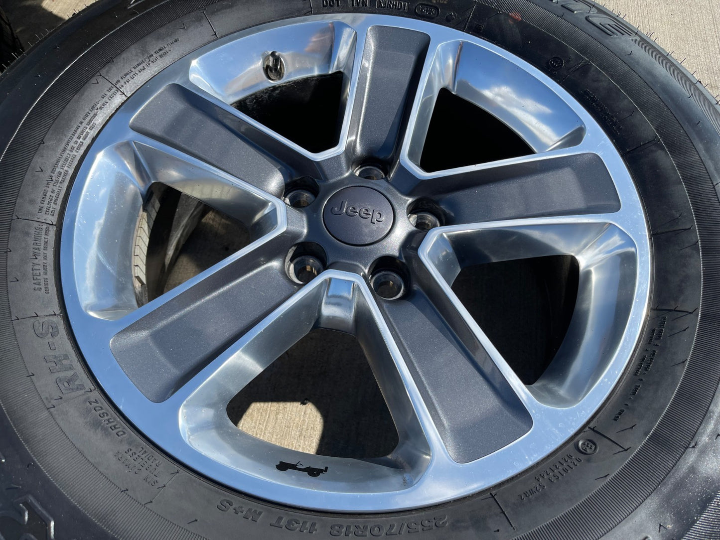 18" Jeep Wrangler Sahara OEM wheel rim 9221 spare 2021 2022 2023 2024 2025 NEW