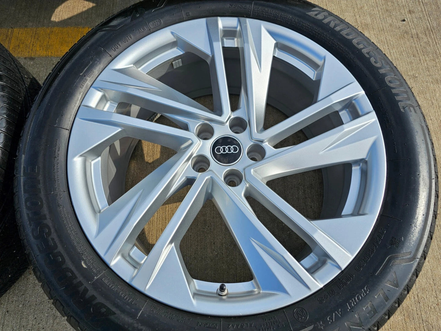 20" Audi Q7 OEM wheels rims Q8 RS S VW Atlas 12053 tires 2021 2022 2023 2024