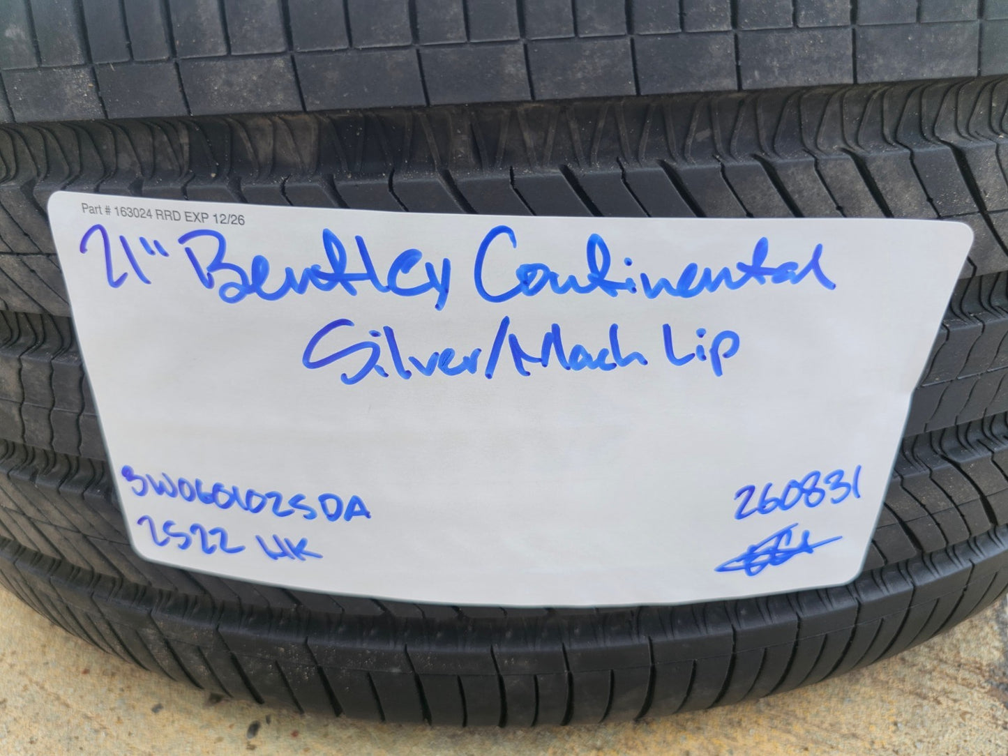 (1) 21" Bentley Continental OEM wheel rim Mulliner Flying Spur GT Spare