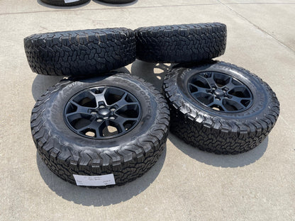 17" Jeep Wrangler Rubicon OEM 9218 Black wheels rims Gladiator BFG