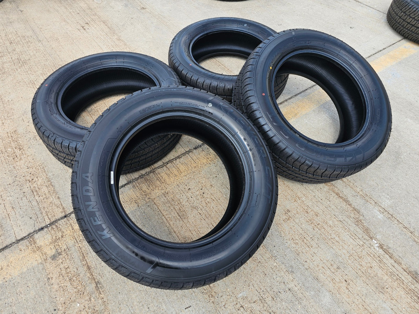 (4) 255/60/19 Kenda Klever S/T tires 109H BRAND NEW!