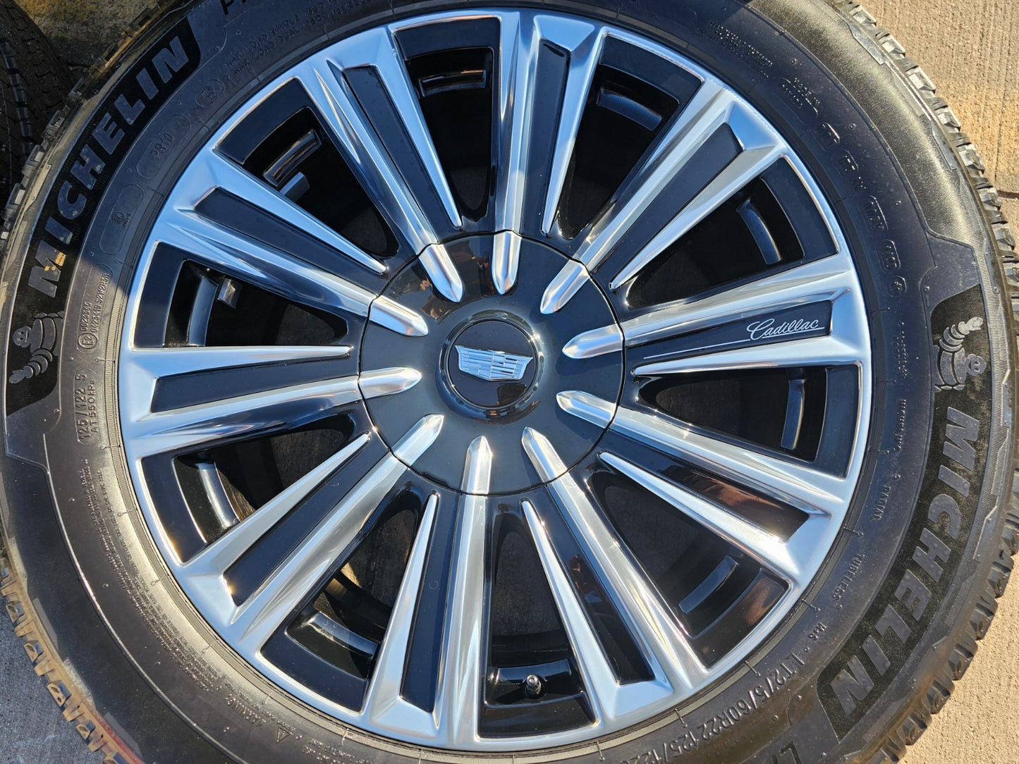 22" Cadillac Escalade IQ PLATINUM EV OEM wheels rims 2500 Hummer 2025 2026 NEW