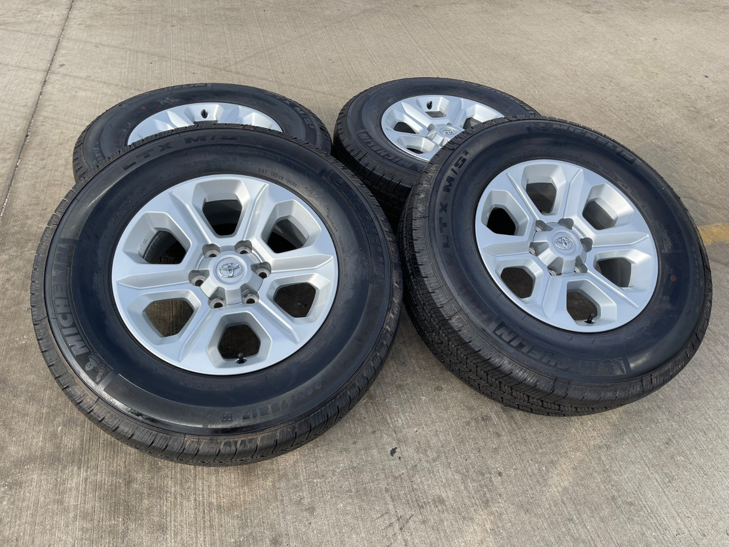 17" 4Runner Toyota Tacoma OEM wheels rims 75153 FJ MICHELIN DISCOUNTED