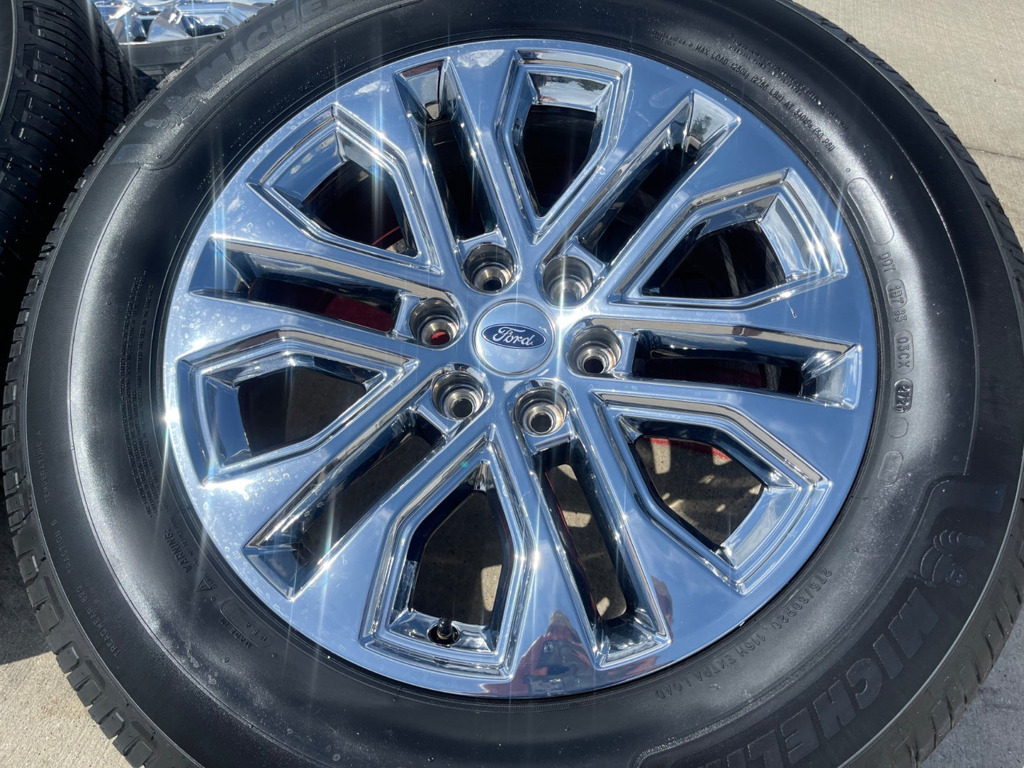 (1) 20" Ford F-150 LARIAT OEM 10619 CHROME rim wheel Expedition 2025 2026 2027