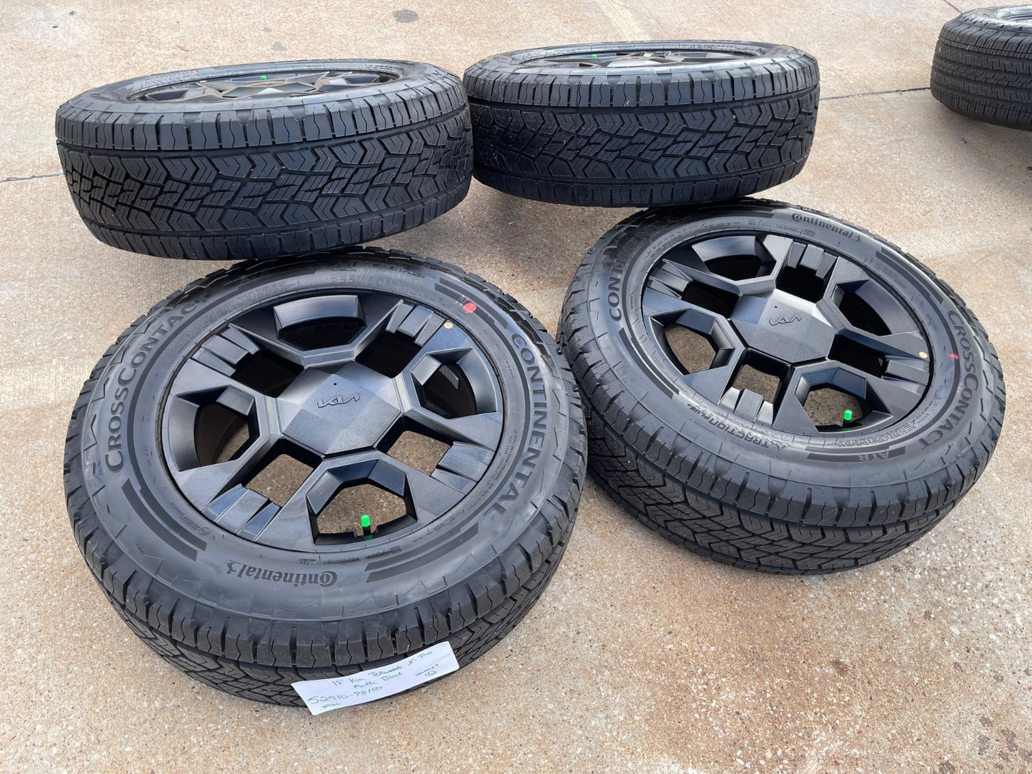 18" Kia Telluride X-PRO OEM wheels rims Sorento Sedona CONTINENTAL 2026 2027 NEW