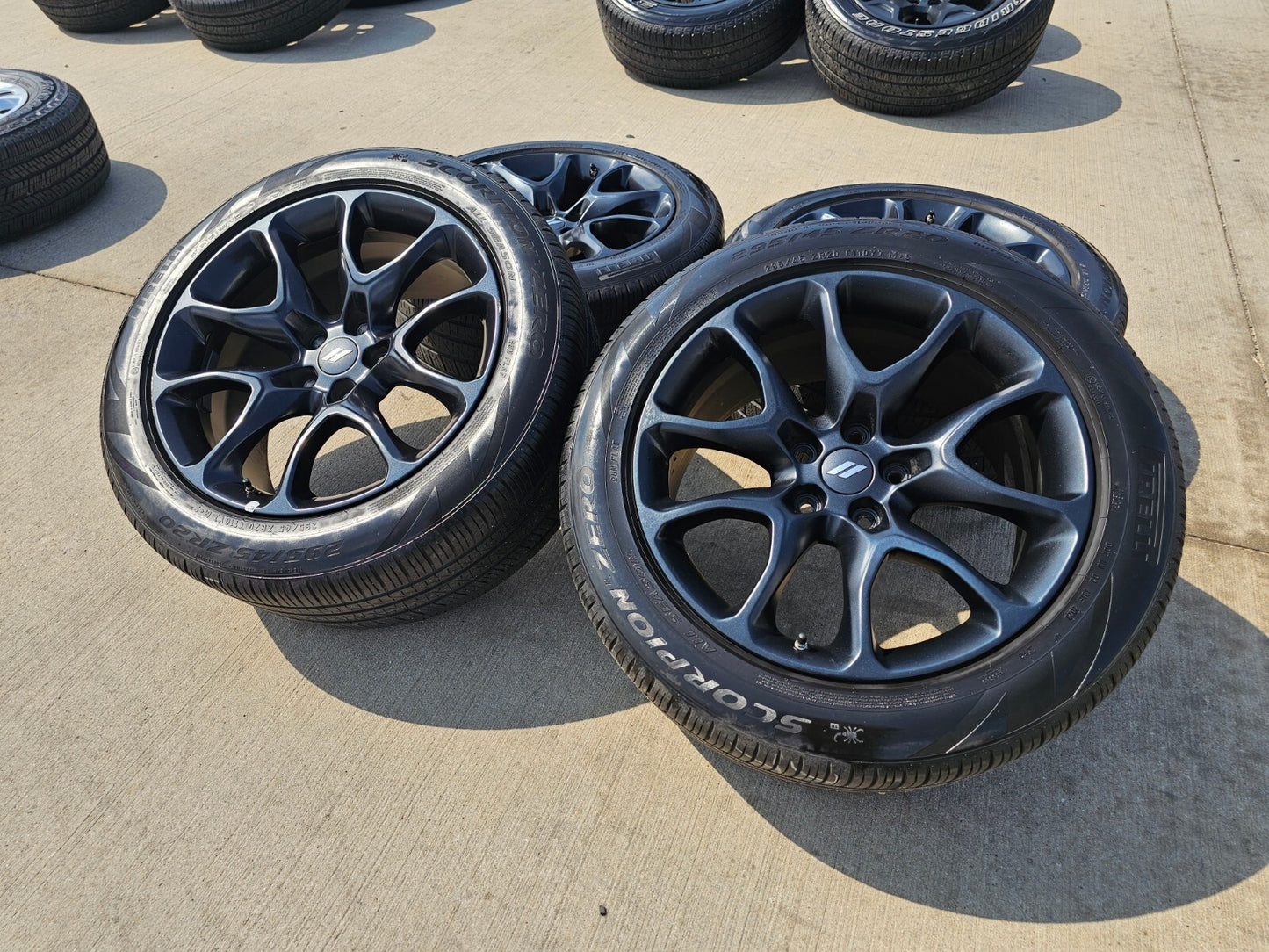 20" Durango Hellcat Jeep Grand Cherokee SRT OEM 2733 wheels rims tires