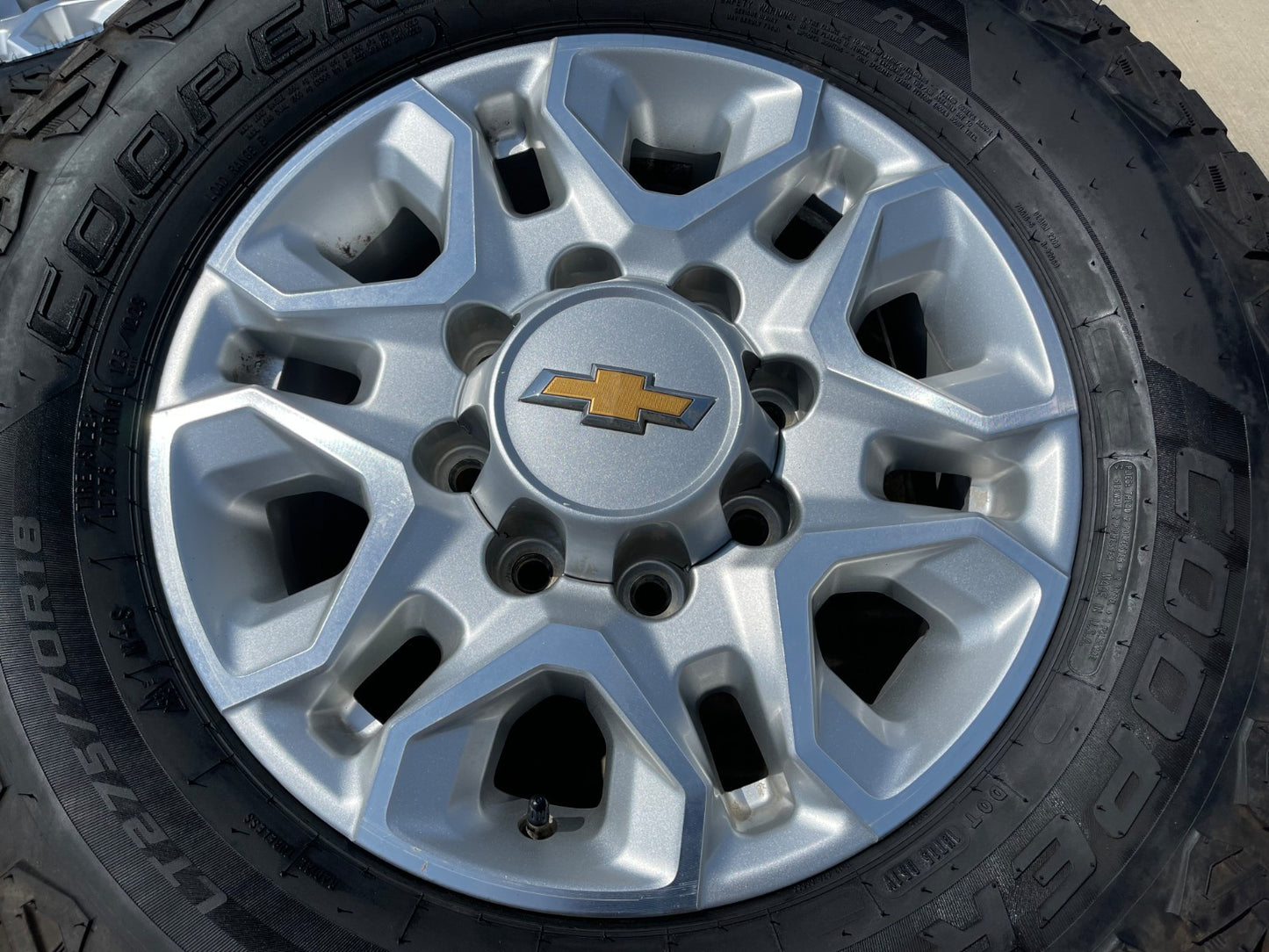 18" Chevy Silverado 2500 3500 OEM 5959 wheels rims COOPER DISCOUNTED