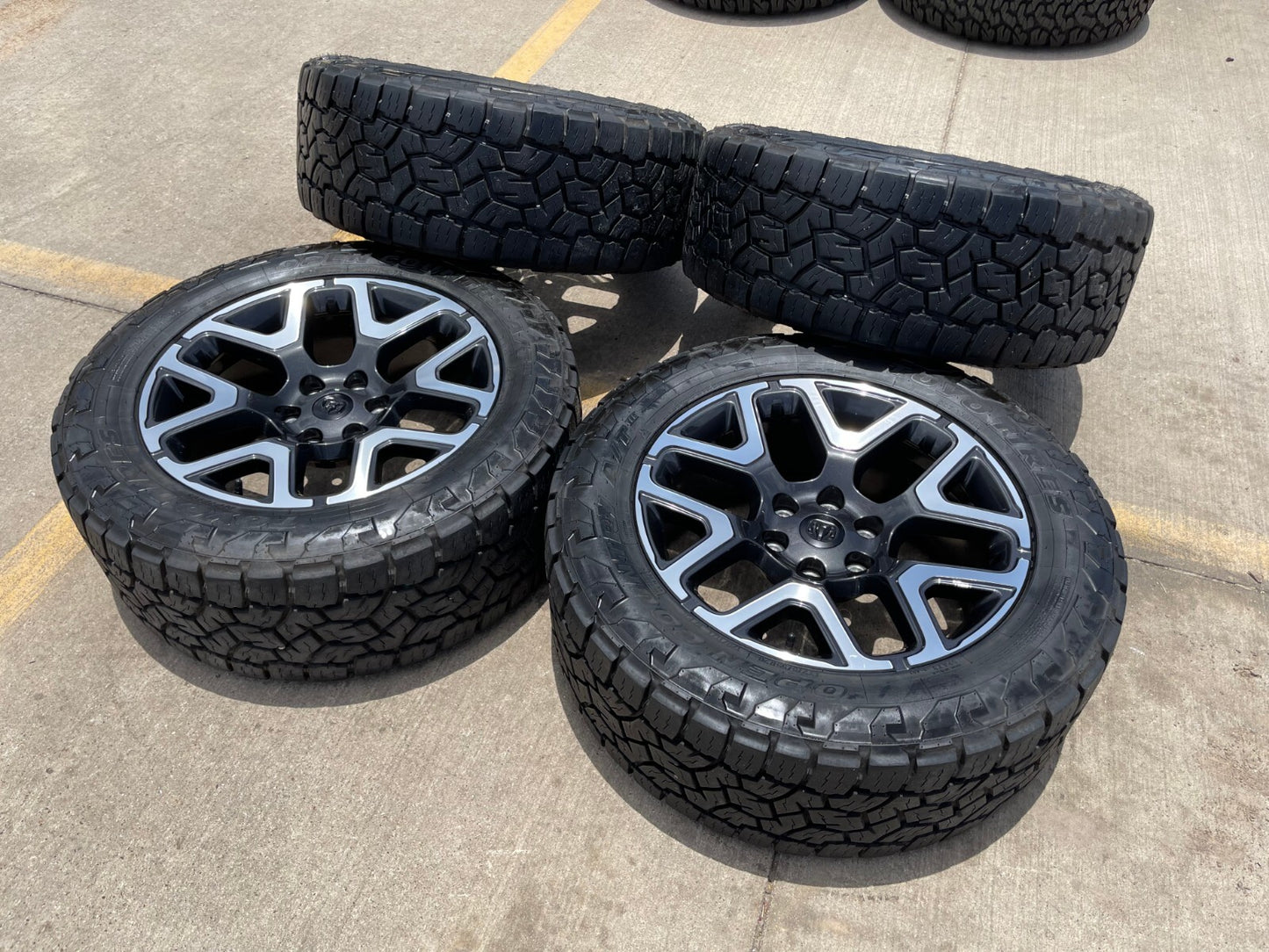 20" Dodge Ram 1500 OEM Laramie wheels rims 68583860AA 2024 2025 TOYO A/T3