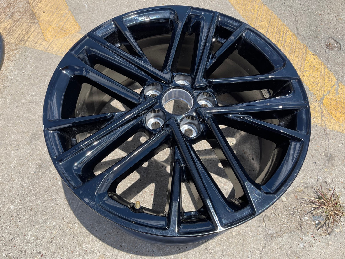 18" Toyota Camry XSE OEM 95968 wheel rim 2022 2023 2024 2025 2026