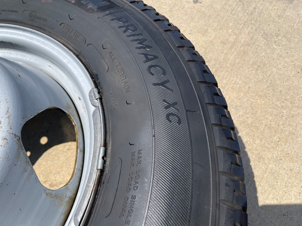(1) 17" Chevy Silverado GMC Sierra 3500 Dually rim wheel OEM 8094 SINGLE
