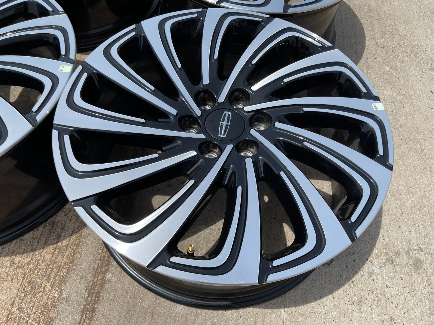 22" Lincoln Navigator OEM rims wheels BLACK LABEL 2024 2025 2026 NEW