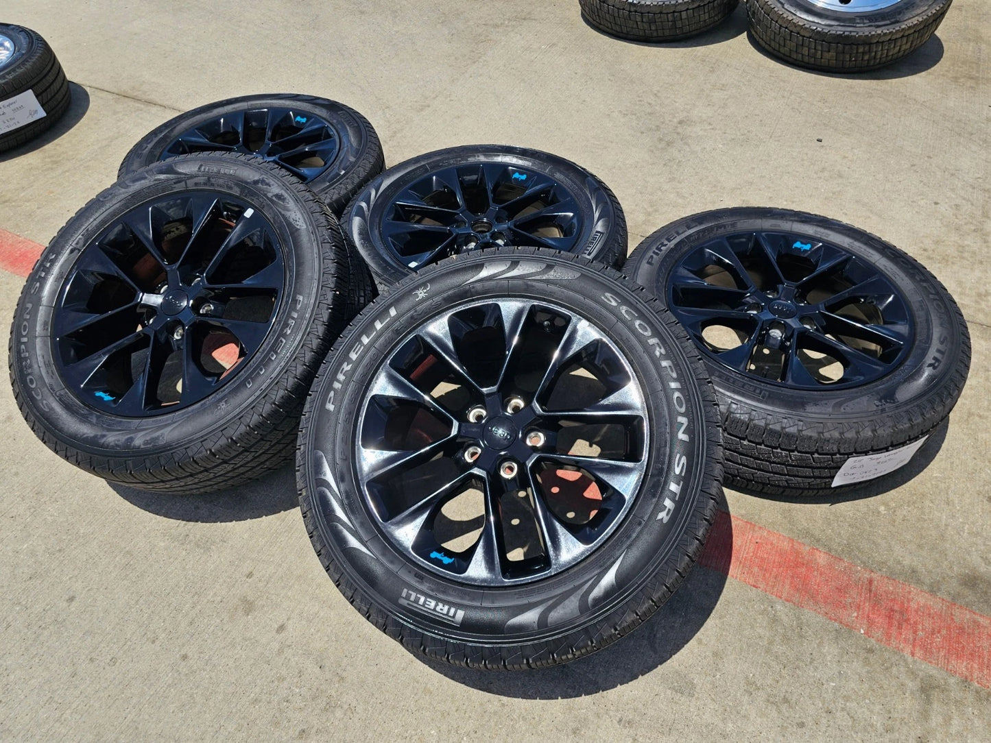 20" Jeep Wrangler HIGH ALTITUDE 9262 96902 OEM wheels rims Gladiator PIRELLI