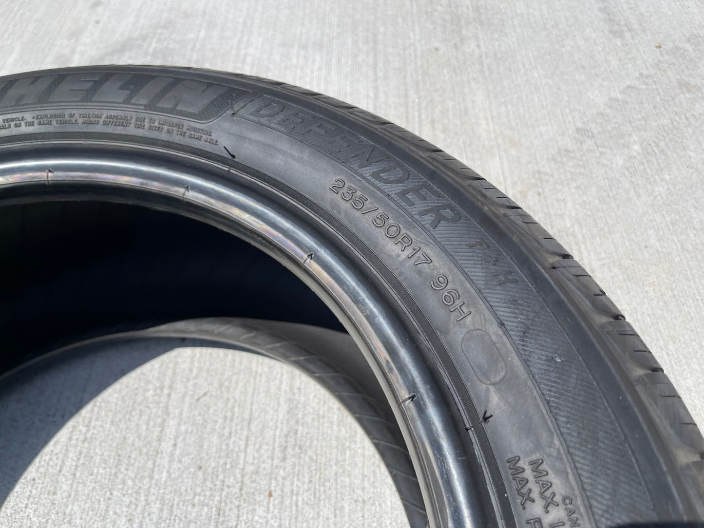 (1) 235/50/17 Michelin Defender T+H tire 235/50R17 96H XL M+S