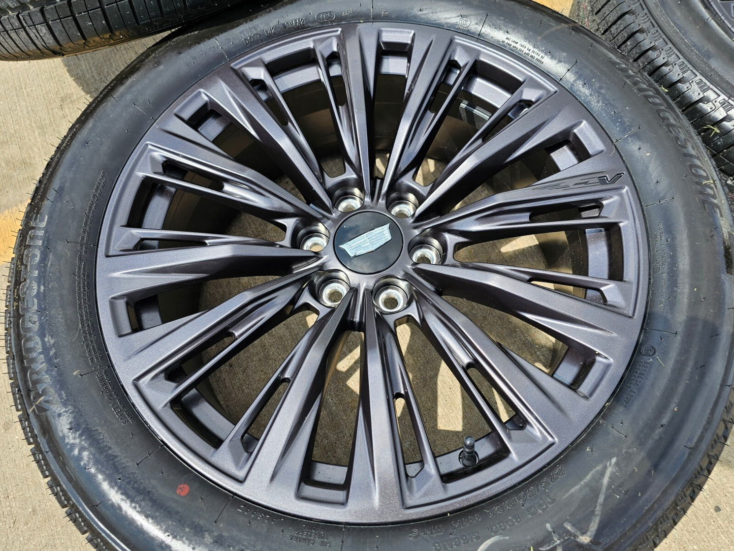 NEW 22" Cadillac Escalade V V600 Platinum OEM 4882 wheels rims 2020-2027
