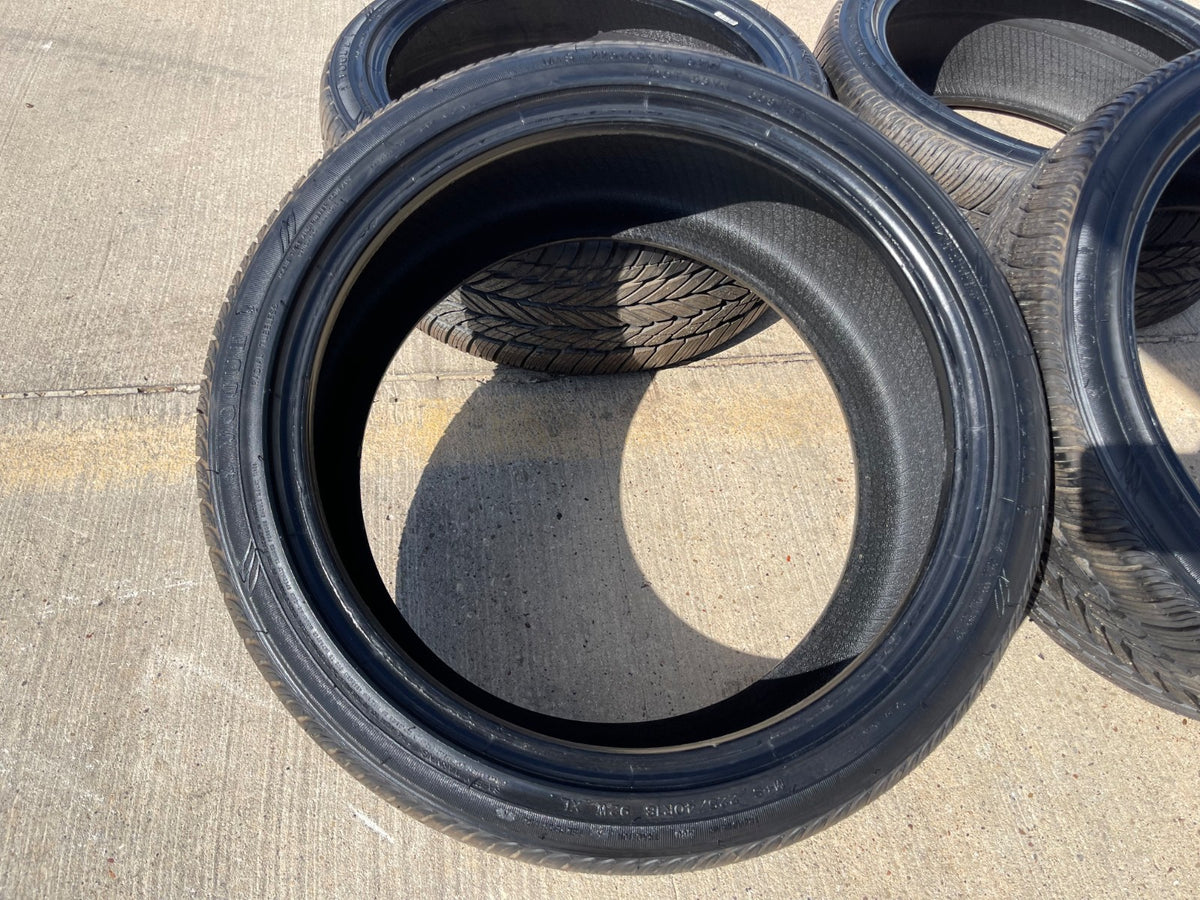 (4) 225/40/18 Vogue tires 92W XL 225/40R18 SET