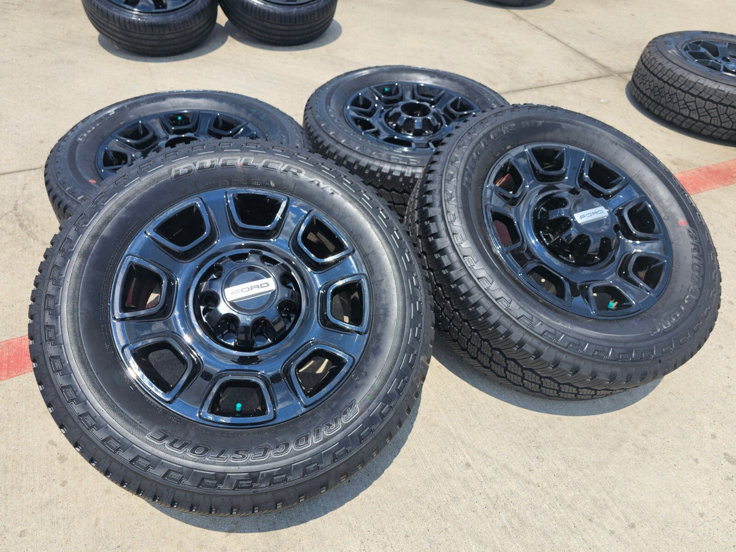 20" Ford F-250 F-350 OEM Lariat Platinum wheels rims 10486 tires 2025 2026 NEW