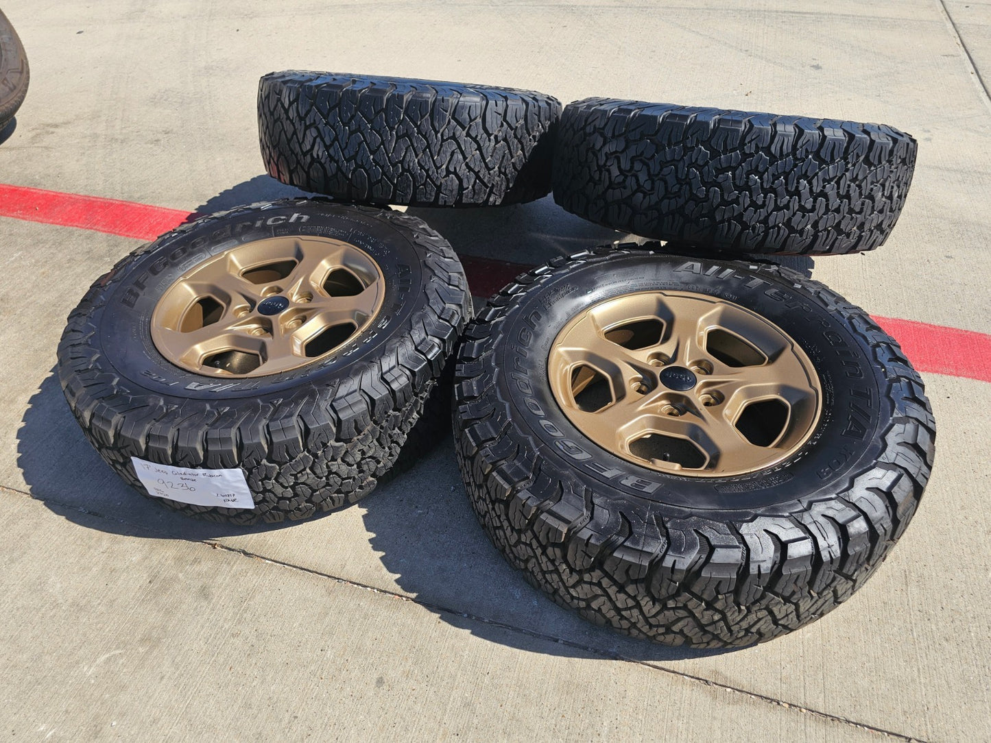 17" Jeep Gladiator RUBICON OEM wheels rims BRONZE Wrangler 9236 SET BFG A/T 33"
