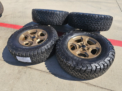 17" Jeep Gladiator RUBICON OEM wheels rims BRONZE Wrangler 9236 SET BFG A/T 33"