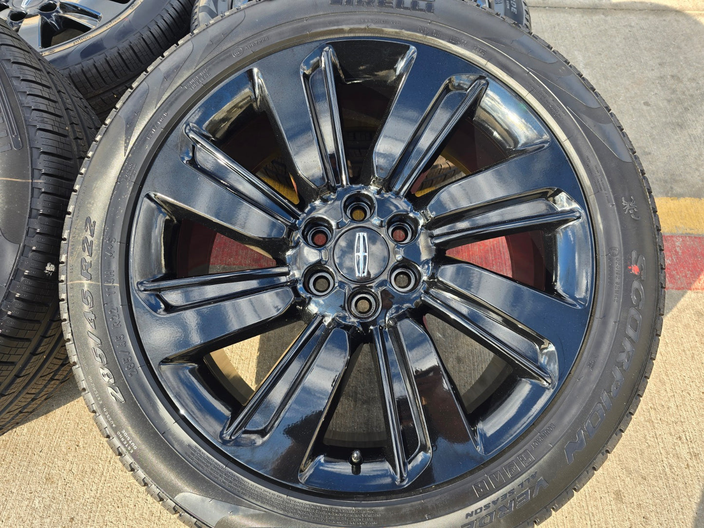 22" Lincoln Navigator OEM rims wheels Black Label 95384 10496 tires PIRELLI NEW