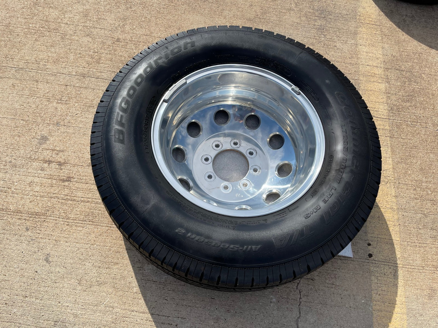 17" Dodge Ram 3500 DUALLY OEM wheel rim 2415 REAR ALCOA 2016 2017 2018 8x165