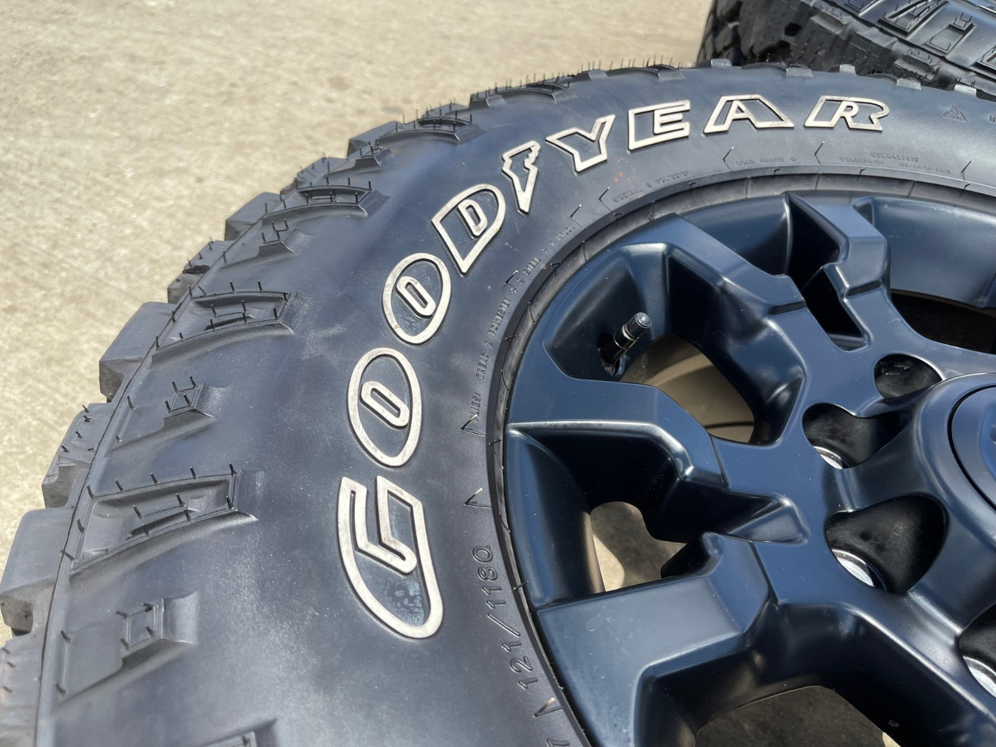 17" Ram 2500 3500 Laramie Power Wagon OEM wheels rims tires 2025 2026 NEW