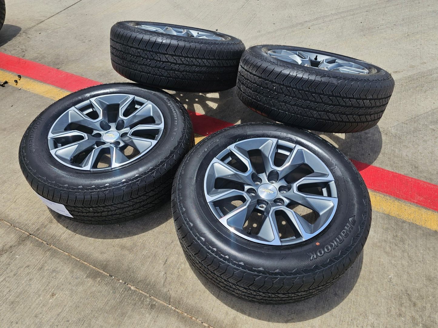 20" Chevy Silverado 1500 Tahoe OEM 5915 5916 wheels rims SET HANKOOK A/T2 NEW
