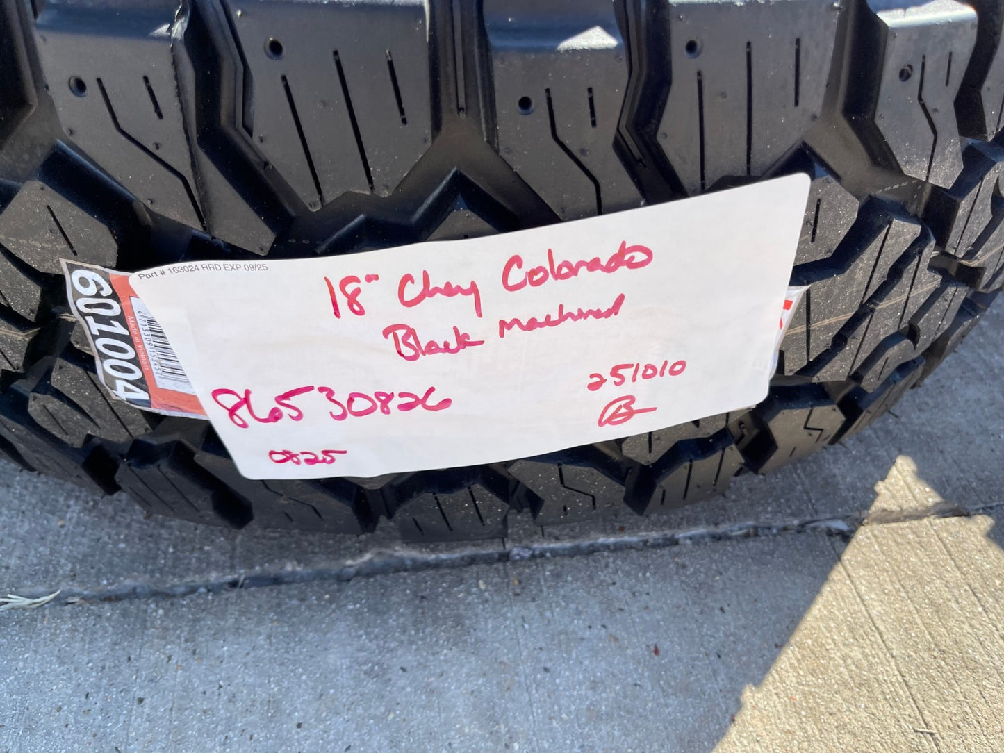 18" Chevy Silverado ZR2 Tahoe TRAIL BOSS Sierra OEM wheels rims tires 2026 NEW