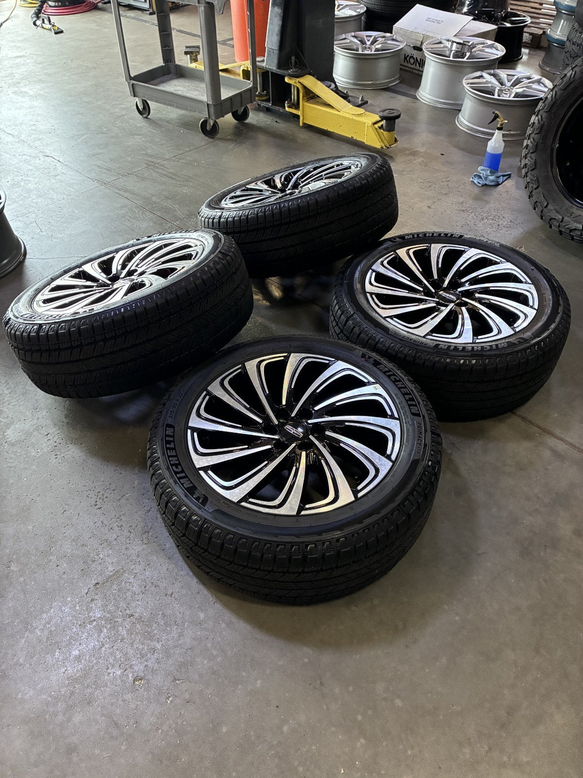 22" Lincoln Navigator OEM 10666 rims wheels BLACK LABEL MICHELIN NEW