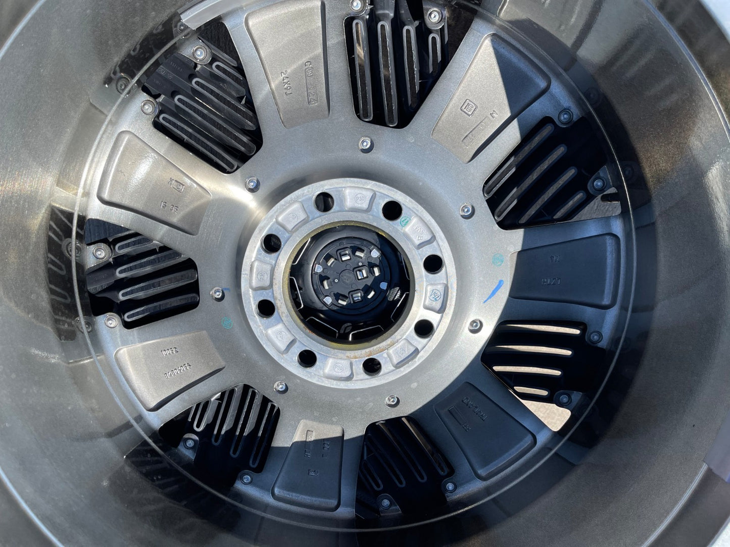 24" Cadillac Escalade IQ DEEP SPACE EV OEM wheels rims Hummer 2500 2025 2026
