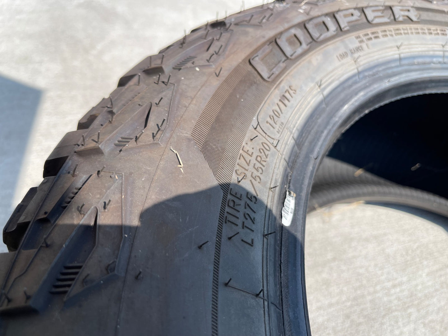 (1) 275/55/20 Cooper Discoverer Stronghold A/T tire 120S 275/55R20 LRE LT 10 ply