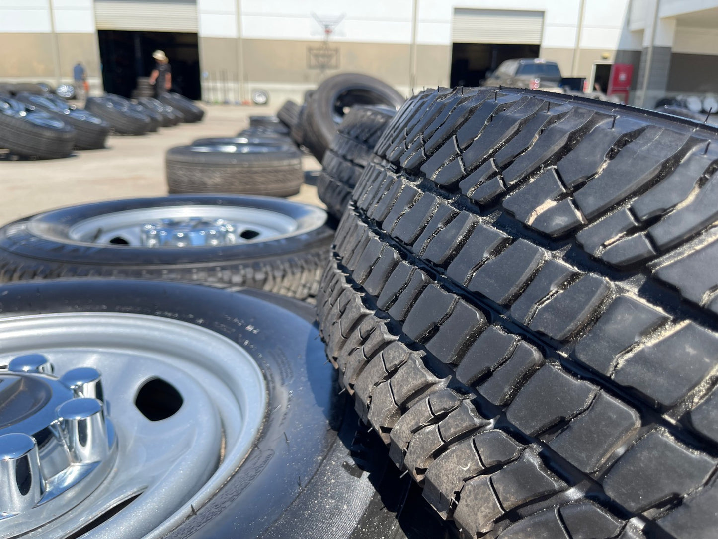 17" Ford F-250 F-350 OEM 3828 wheels rims tires MICHELIN 2023 2024 2025 2026 NEW