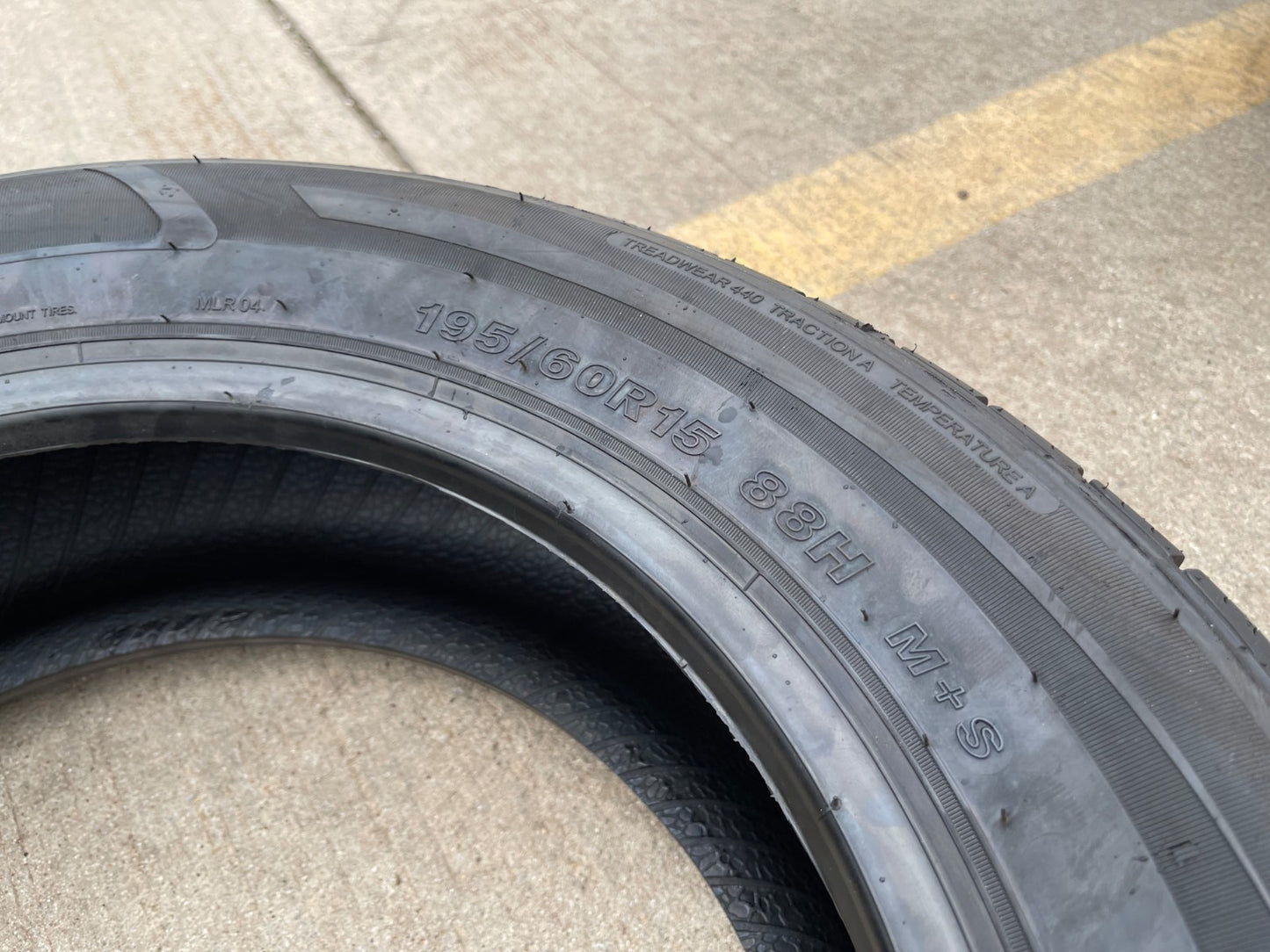 (1) 195/60/15 Ironman GR906 tire 195/60R15 88H M+S NEW