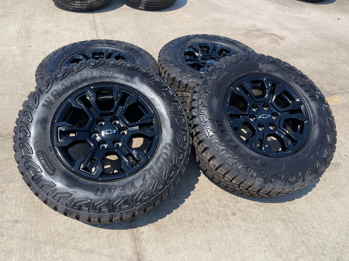 18" Chevy Silverado ZR2 Tahoe TRAIL BOSS Sierra OEM 95415 wheels rims SET NEW