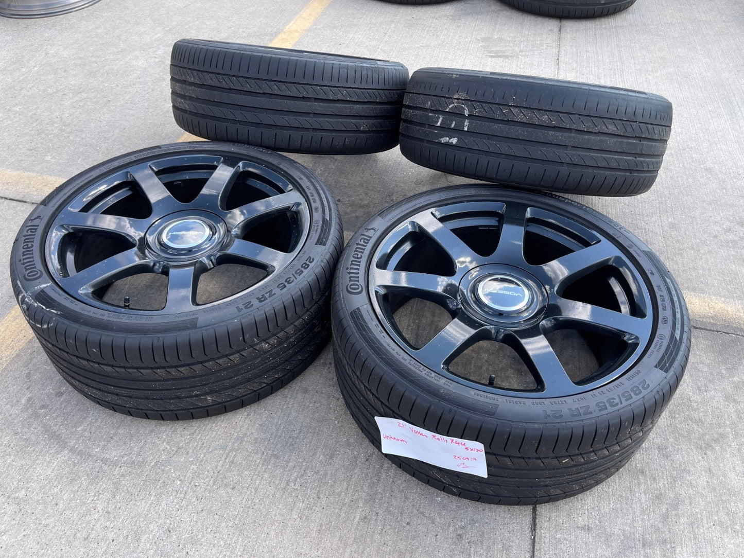 21" Vossen Rolls Royce Wraith Ghost Dawn wheels rims tires 5x120