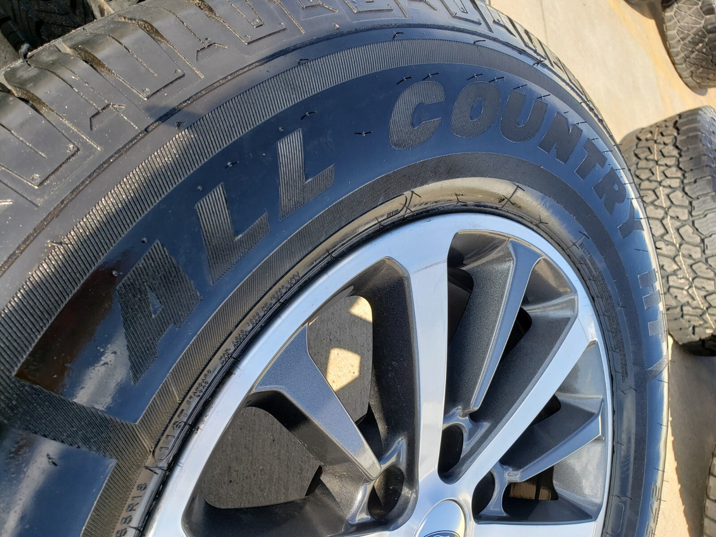 18" Ford F-150 Expedition 10142 OEM rims wheels tires IRONMAN