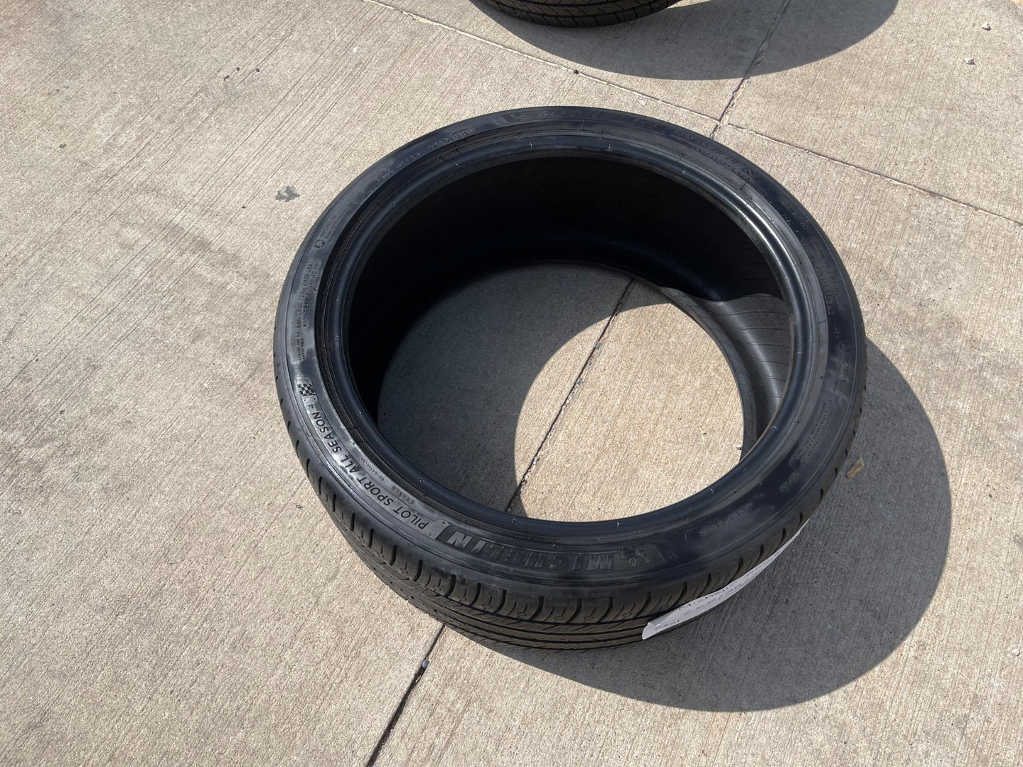 (1) 255/35/20 Michelin Pilot Sport A/S 4 All Season 98Y XL 255/35R20 tire