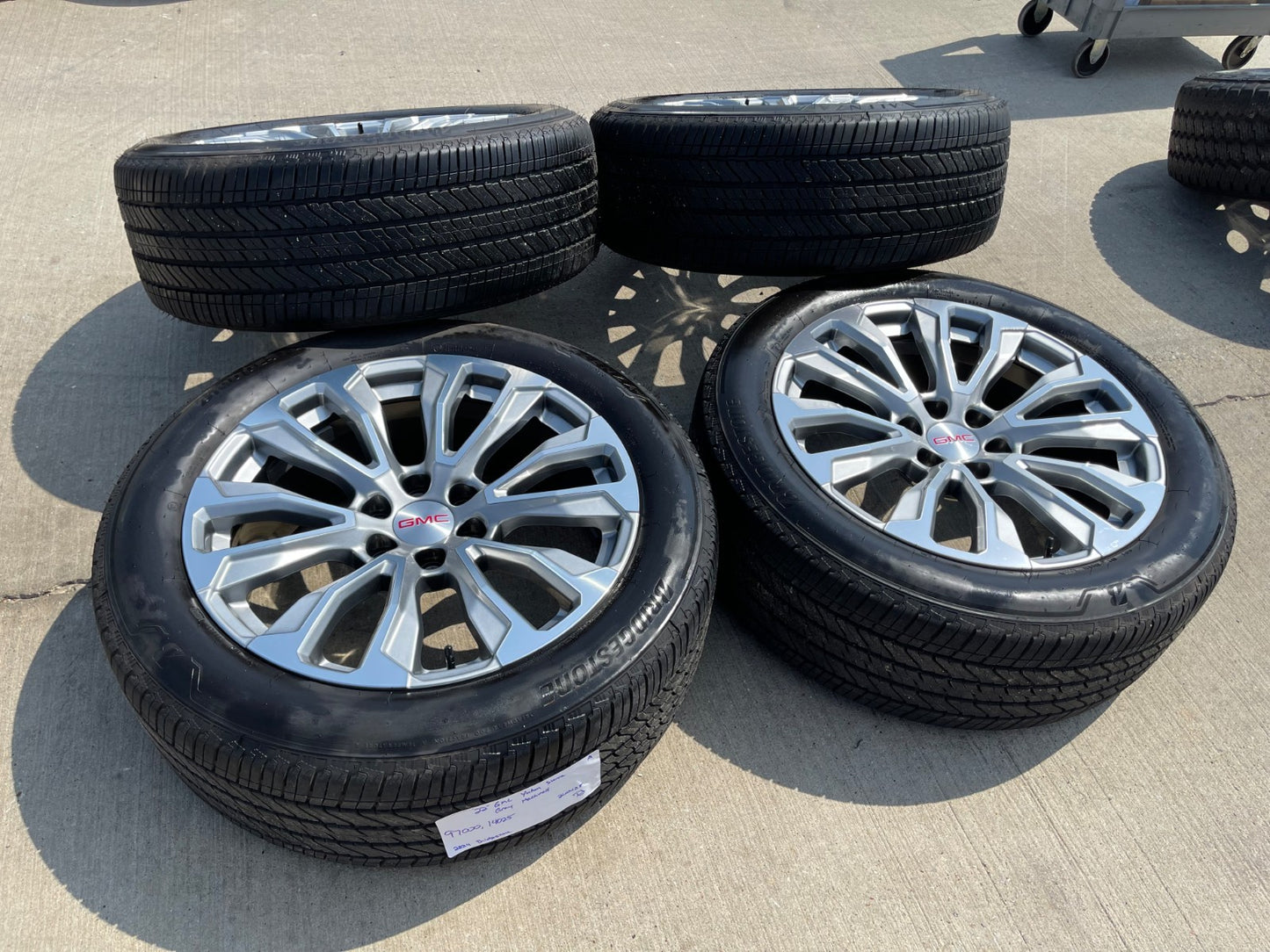22" GMC Yukon Sierra DENALI OEM wheel rim 14025 97000 tire (1) spare BRIDGESTONE