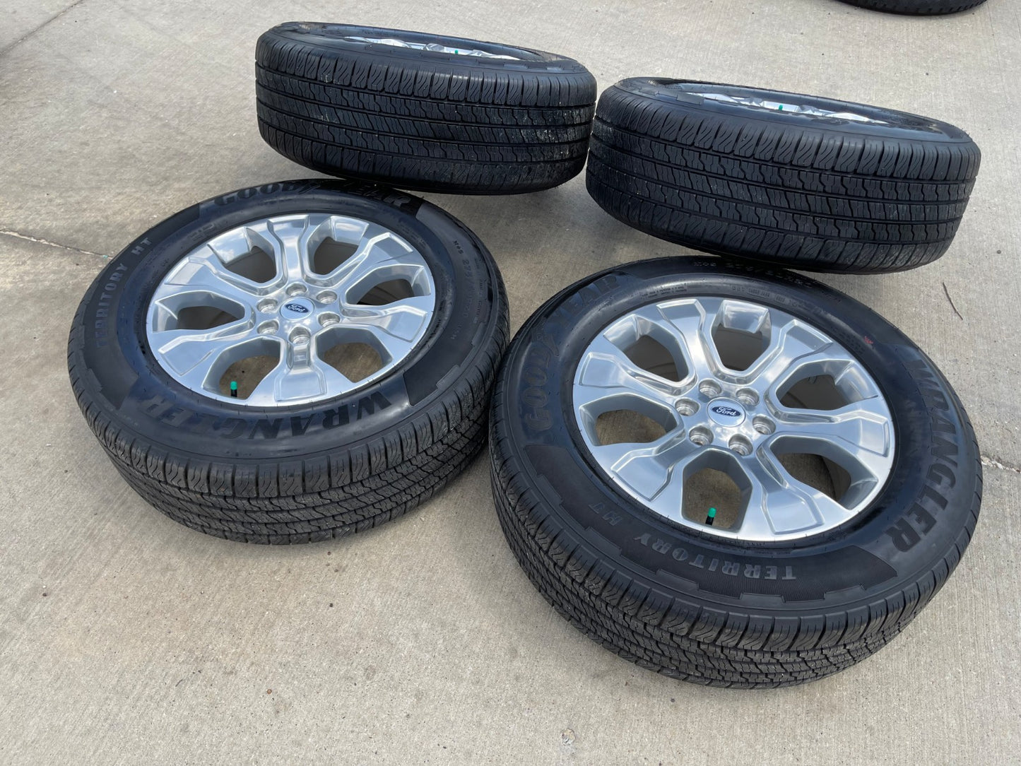 20" Ford F-150 PLATINUM OEM rims wheels 10348 SET Expedition tires GOODYEAR NEW