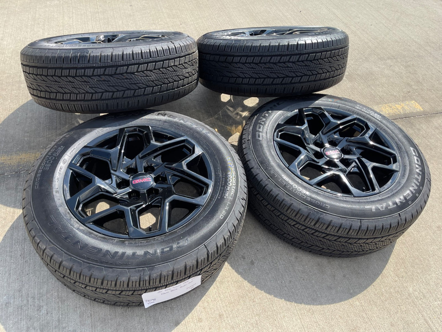 20" GMC Sierra Yukon AT4 Tahoe Silverado 95369 OEM wheels rims CONTINENTAL NEW