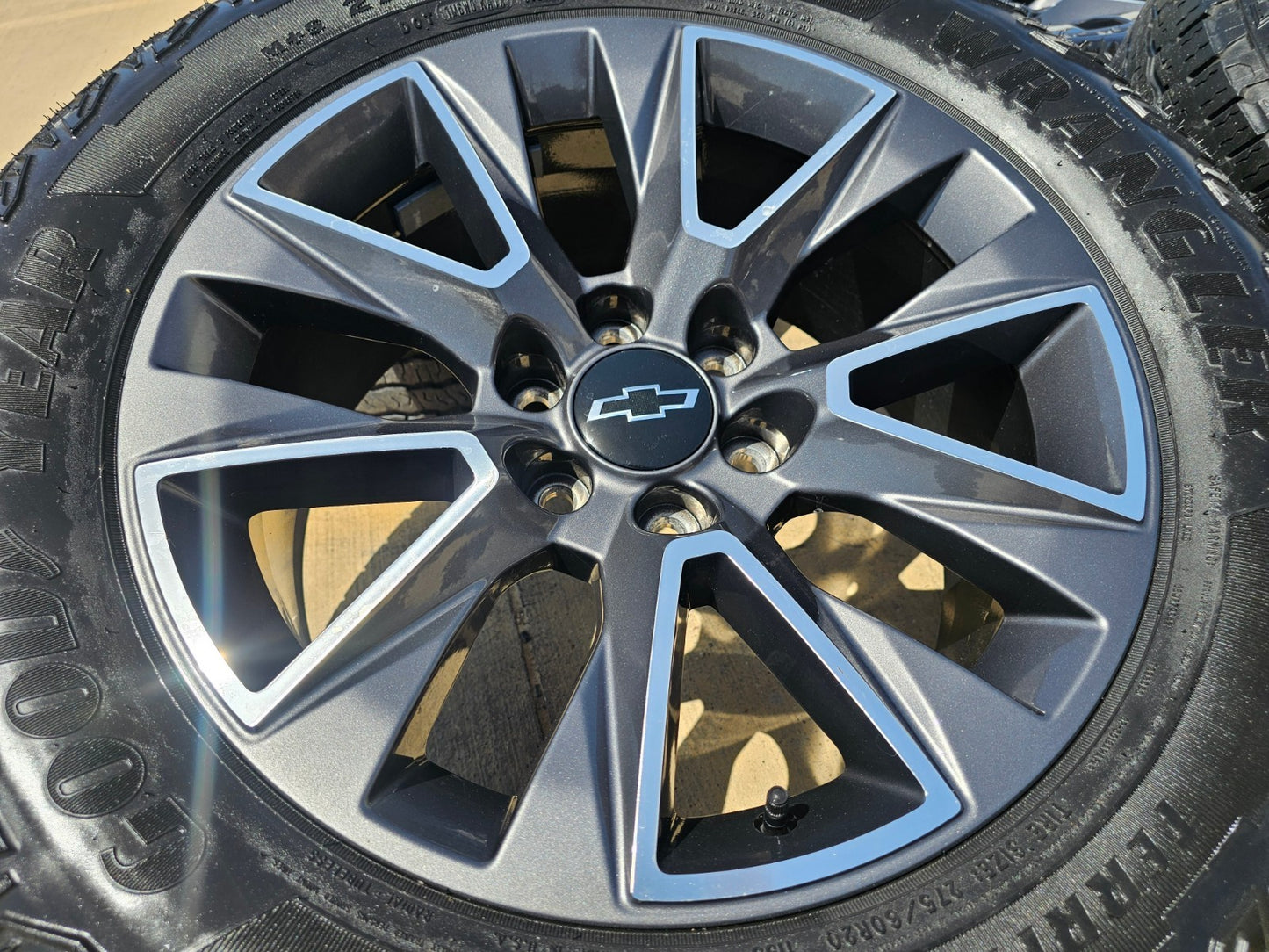 20" Chevy Tahoe Silverado OEM 5919 wheels rims GMC Yukon tires GOODYEAR